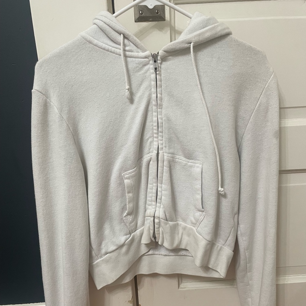 brandy melville cropped hoodie!
